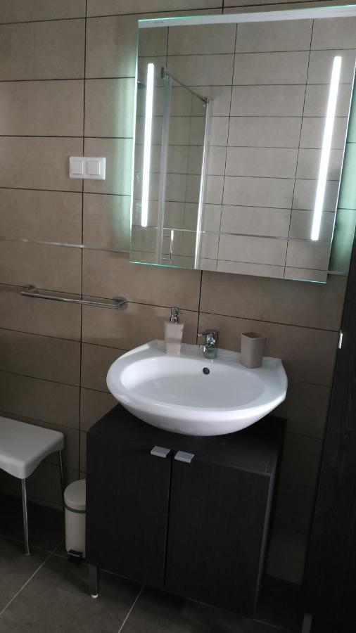 Apartman Katnic By The Beach Crikvenica Exterior photo